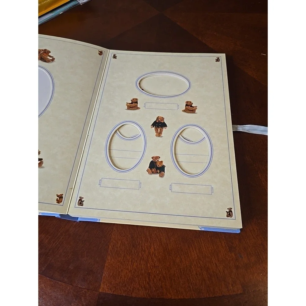 A Photograph Album Inspired By Teddy Bears‎